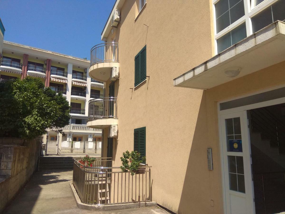 Apartments Lux Milano, Savina,Herceg-Novi Herceg Novi Dış mekan fotoğraf