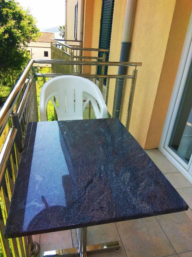 Apartments Lux Milano, Savina,Herceg-Novi Herceg Novi Dış mekan fotoğraf
